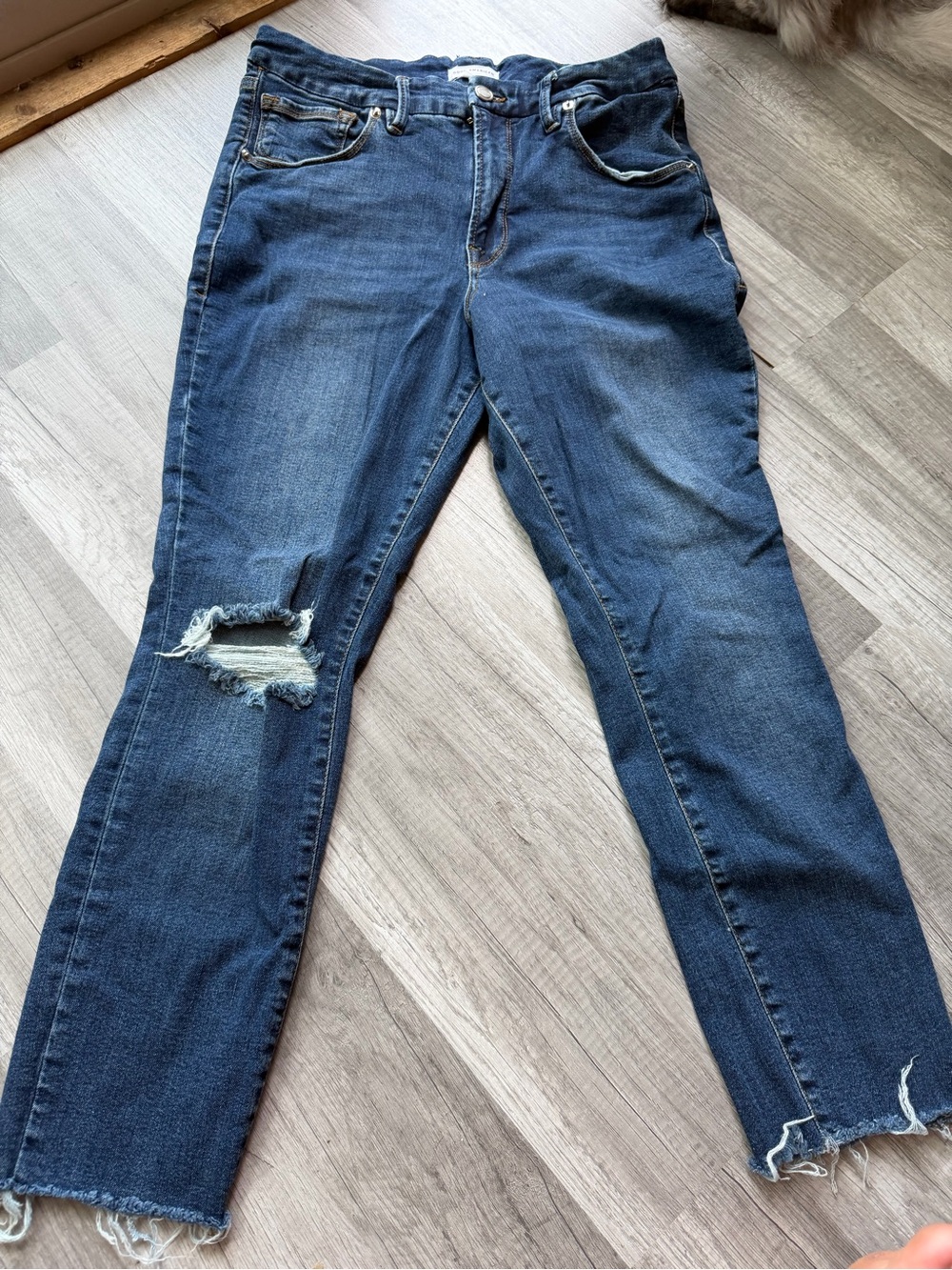 Good American Dark Blue Distressed Ankle Jeans